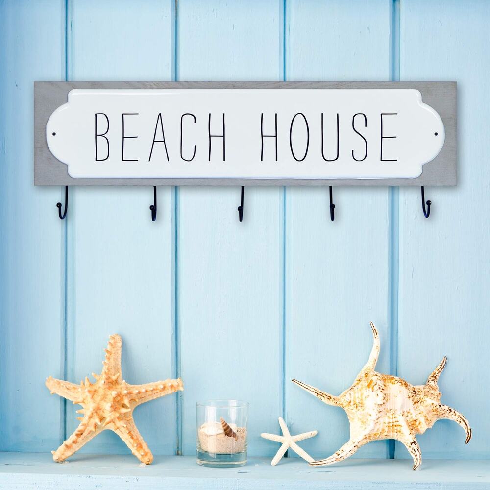 PRINZ Coastal Wall Decor Sign Reads Beach House 5 curved‎ Metal Hooks White Gray